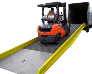 Dock Equipment - Warehouse Yard Ramp